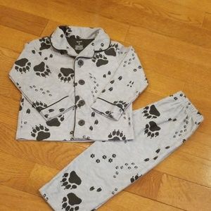 🙋‍♂️Carter's 3T PJs🙆‍♂️